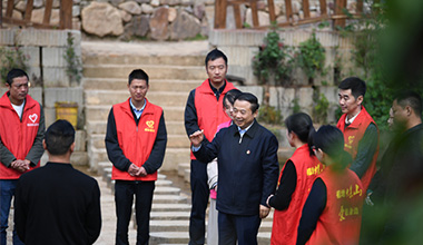 两会季丨围绕墟落振兴和配合富足，，，张天任代表提交这些建议